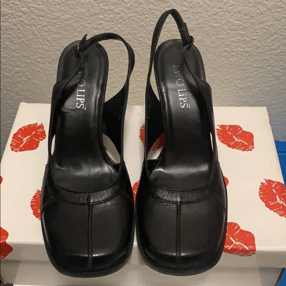 Black shoes